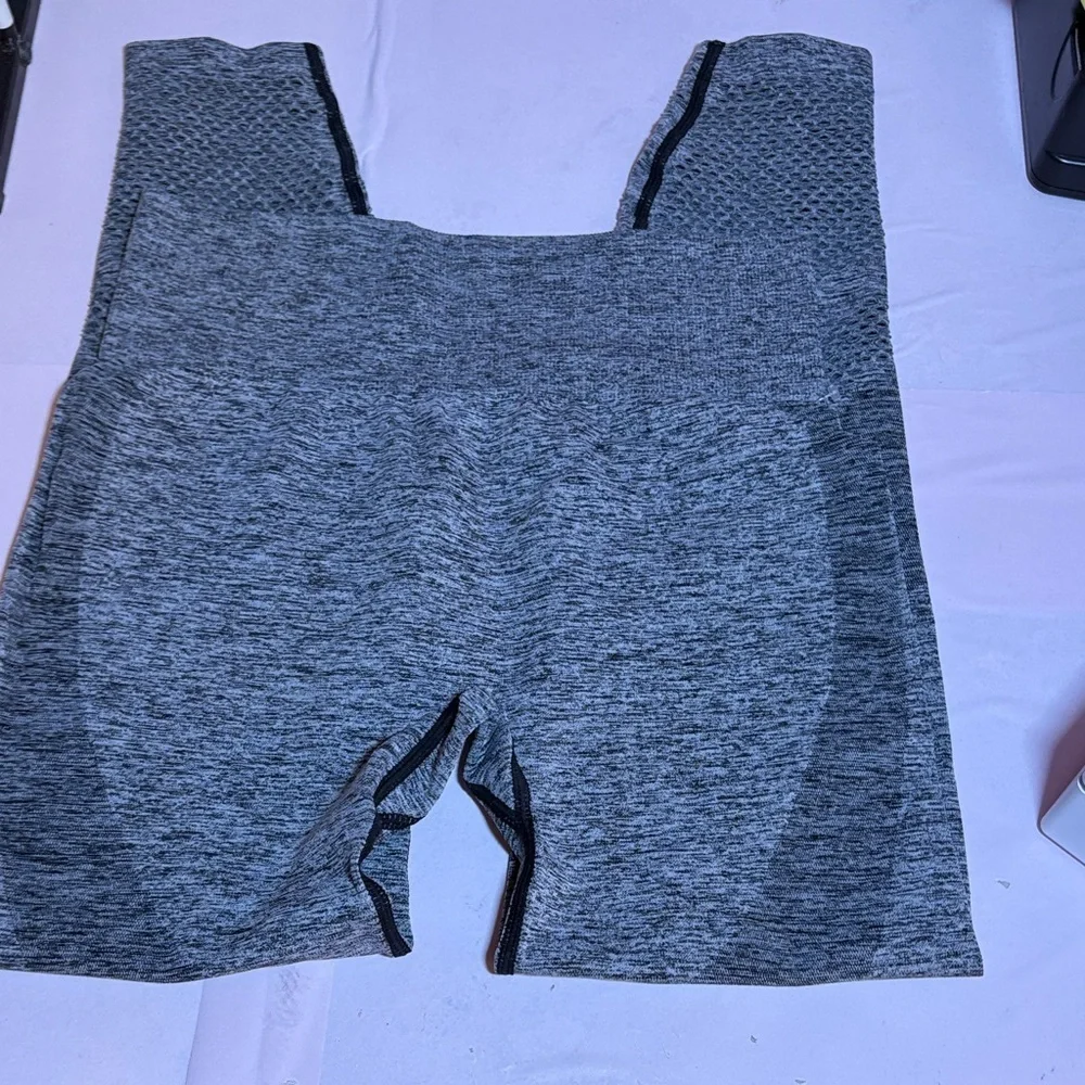 PINK Victoria's Secret Gray Bike Shorts - Picture 7 of 7